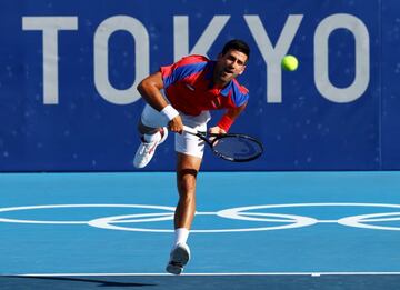 Tokyo 2020 Olympics - Tennis - Men's Singles - Round 3 - Ariake Tennis Park - Tokyo, Japan - July 28, 2021. Novak Djokovic of Serbia in action during his third round match against Alejandro Davidovich of Spain REUTERS/Mike Segar