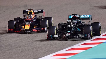 Lewis Hamilton (Mercedes W11) y Max Verstappen (Red Bull RB16). Bahr&eacute;in, F1 2020. 