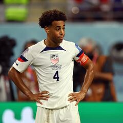 Why has USMNT captain Tyler Adams’ transfer to Premier League club Chelsea fallen through?