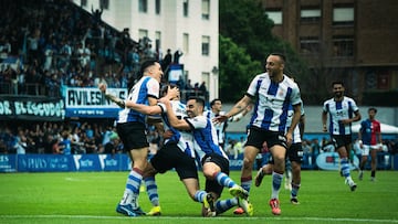 13-06-25. IMAGEN DE CELEBRACIÓN DEL REAL AVILÉS INDUSTRIAL, EN SU PARTIDO ANTE EL RAYO MAJADAHONDA QUE LE DIO EL ASCENSO A PRIMERA RFEF.