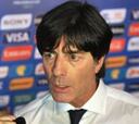 Löw: "Nunca vi equipos tan fuertes eliminados tan pronto"