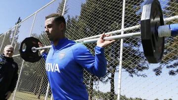 Edwin Cardona buscar&iacute;a ser el sucesor de Riquelme en Boca.