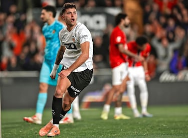 El delantero valencianista sigue siendo decisivo para su equipo. Sigue sumando puntos para su equipo incluso en los peores momentos.