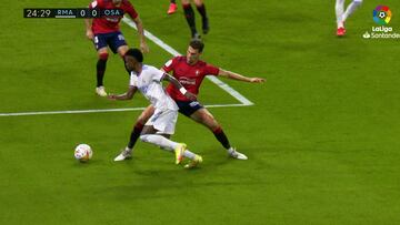 El madridismo se lleva las manos a la cabeza: ¿cómo no fue esto penalti a Vinicius?