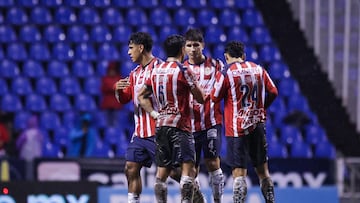 El posible XI de Chivas ante Pumas