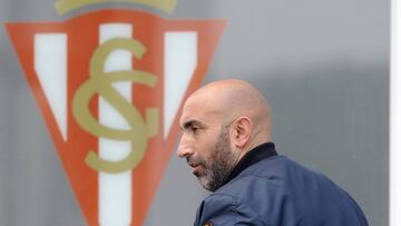 Abelardo deja de ser el entrenador del Sporting