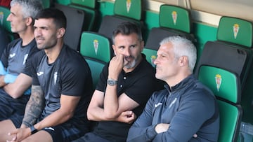 Ania conversa con Negredo