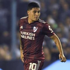 El entorno de Juanfer espera oferta de 10 millones limpios