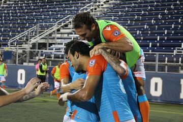 Los jugadores del Miami celebrando tras el gol.