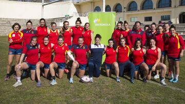 Bimba, en el centro de la foto.