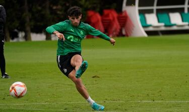 El hombro izquierdo vuelve a dejar a Mantilla sin pretemporada