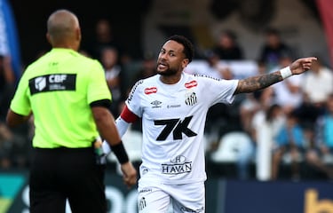 Salvavidas en Italia para Neymar