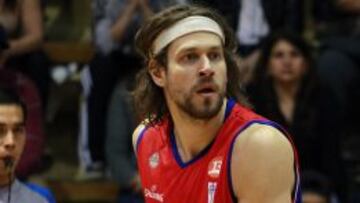 Franco Prelazzi lideró el triunfo de Universidad Católica en el sur.