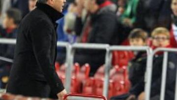 Dos partidos a Caparrós