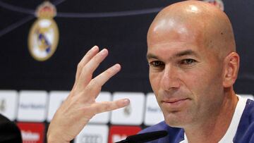 Zidane: "Si yo fuera James, no me iría del Real Madrid..."