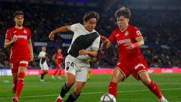 Davinchi, junto a Carlos Álvarez.