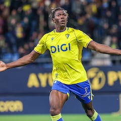 El Cádiz salda su Dawda