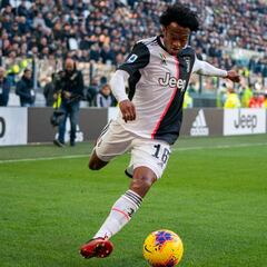 Gazzetta: "Sarri medita poner a Cuadrado en ataque"