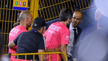 Guido Pizarro head coach of Tigres received red card during the 15th round match between Tigres UANL and Monterrey as part of the Liga BBVA MX, Torneo Clausura 2025 at Universitario Stadium, on April 12, 2025 in Monterrey, Nuevo Leon, Mexico.
