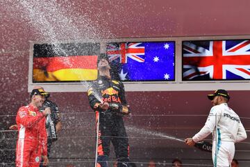 Daniel Ricciardo  logra su segundo triunfo del año con problemas de potencia en su Red Bull.
