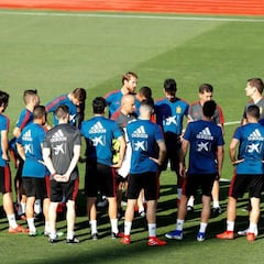 La Selección se entrena recordando a Reyes