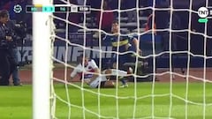 Montillo se jugó la expulsión: terrible entrada a Buffarini