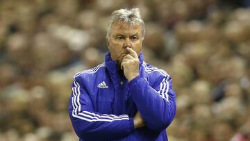 Guus Hiddink durante un partido como entrenador.