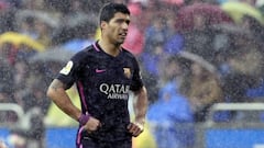 El delantero del FC Barcelona Luis Su&aacute;rez durante el partido ante el Deportivo.