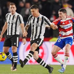 Aprobados y suspensos del Granada: San Mariño y otra vez Boyé