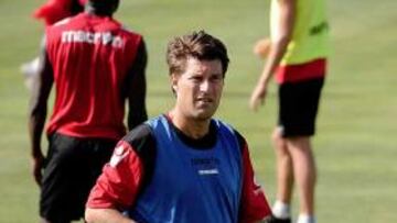 <b>ULTIMA EL EQUIPO. </b>Laudrup hará las últimas pruebas en Tenerife.