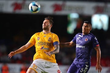 Le costó a Tigres pero venció por dos goles a Veracruz