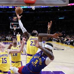 Why is Christian Wood not playing for the LA Lakers tonight against the Nuggets in Game 4?