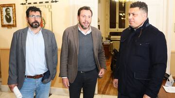 07/02/19 VALLADOLID
ALCALDE DE LA CIUDAD OSCAR PUENTE
PRESIDENTE REAL VALLADOLID RONALDO NAZARIO