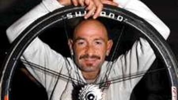<B>MARCO PANTANI. </B>En España tengo más tranquilidad para concentrarme encima de la bicicleta.