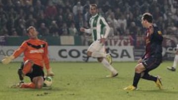 Con este remate en Córdoba hizo Messi su gol número 88 de 2012.