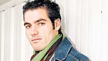 <b>UN FIJO PARA LUIS ARAGONÉS.</b> Antonio López comenzó la pasada campaña de suplente en el Atlético y primero se ganó la confianza de Ferrando y después hasta de Luis Aragonés. El técnico madrileño le hizo debutar en la Selección frente a Serbia (0-0) en Belgrado. Desde entonces, ha sumado seis partidos más e hizo su primer gol como internacional ante San Marino.