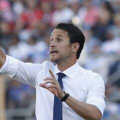 "Sacar distancia a Colo Colo y la U siempre es importante"