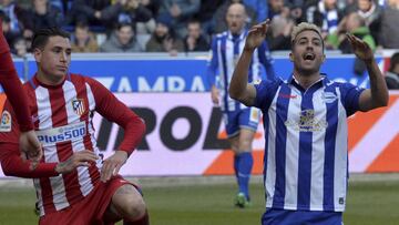 Camarasa le creó muchos problemas a Giménez y a todo el Atlético en Mendizorroza.