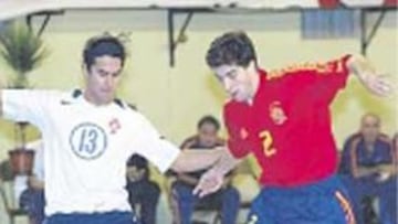 España juega contra Brasil.