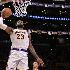 LeBron James le está ganando la batalla al paso del tiempo