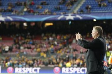 El entrenador del Bate Borisov, Aleksandr Yermakovich, durante el encuentro de la cuarta jornada de la fase de grupos de la Liga de Campeones que se disputa esta noche en el Camp Nou.