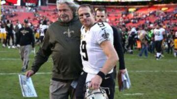 Rob Ryan con Drew Brees tras perder el partido contra los Redskins.