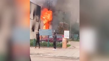 Así quedó Minneapolis: Vacía, coches y edificios calcinados...