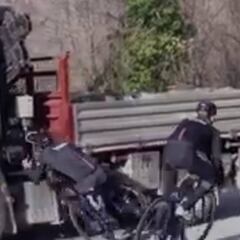 "Siempre con casco": un ciclista publica su propio accidente y cómo el casco le salvó la vida