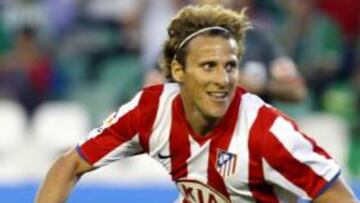 <b>¿ADIÓS? </b>Diego Forlán, tras un partido con el Atlético.