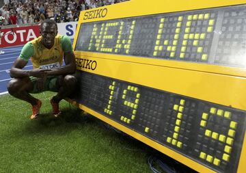 9.58 segundos. Una marca para la historia. Bolt pulverizó su mejor marca personal conseguida en los Juegos de Pekín y estableció un tiempo inalcanzable para cualquier atleta hasta la fecha. En este Mundial de Berlin volvió a repetir los tres oros de sus categorías e hizo otro récord mundial, batiéndose a él mismo: 19.19 segundos en los 200 metros.