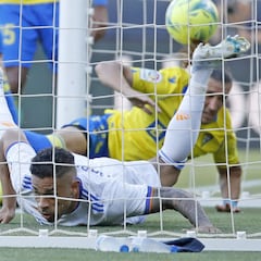 Medio Madrid enluta Cádiz