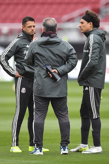 Foto durante el Entrenamiento de Mexico, previo al partido Amistoso vs Paraguay en el Levis Stadium de Santa Clara, California



&lt;br&gt; En la foto: