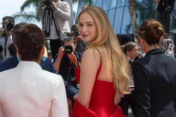 Jennifer Lawrence  durante la alfombra roja del Festival de Cannes 2023.
