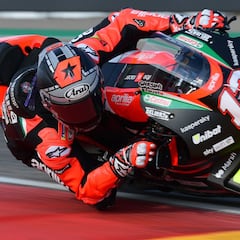 Maverick marca el ritmo y Márquez ya asoma en cabeza con la Ducati